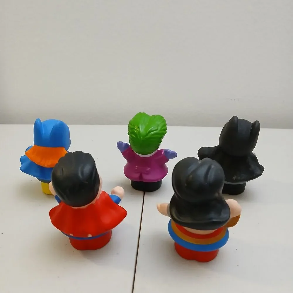 Fisher Price DC Superfriends Little People Set of 5 Superhero Figurine Toys 2.5
